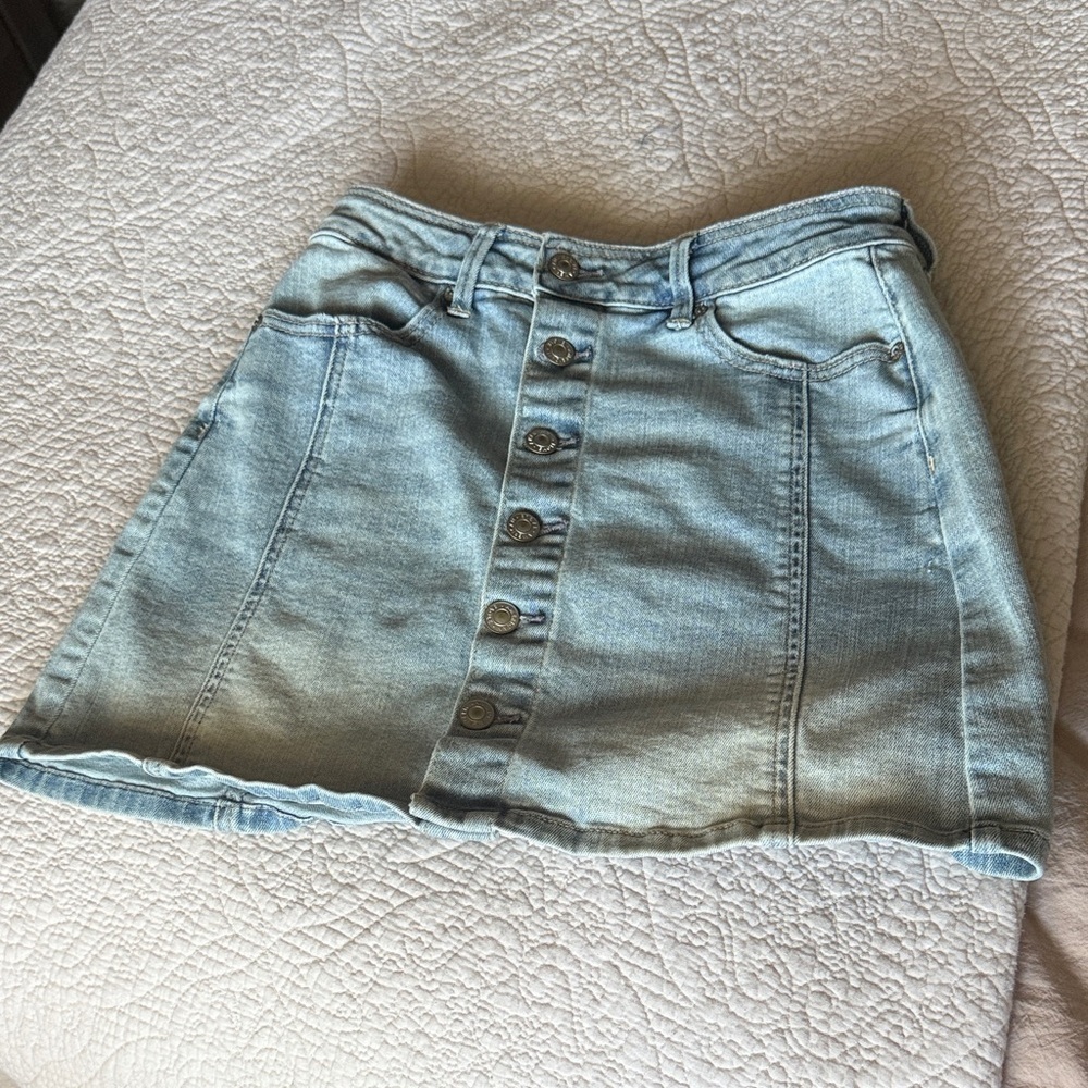 American Eagle Denim Button-Front Mini Skirt size 2